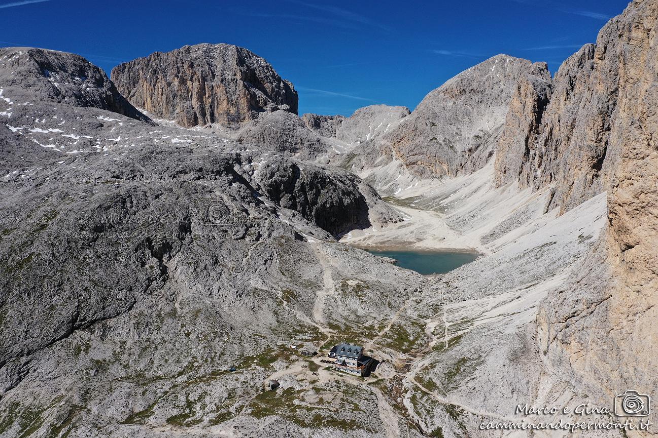 071 Lago e Rifugio Antermoia.JPG - default